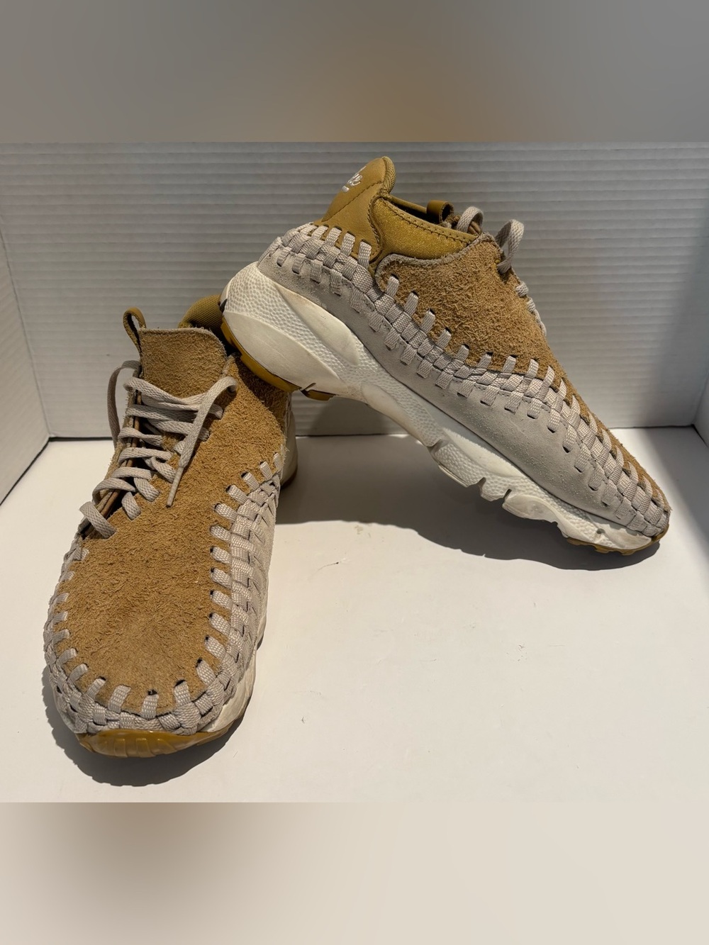 Nike Air Footscape Woven Chukka QS Hairy Suede Flat Gold 913929-700 Men's Sz 9.5 - Picture 4 of 6